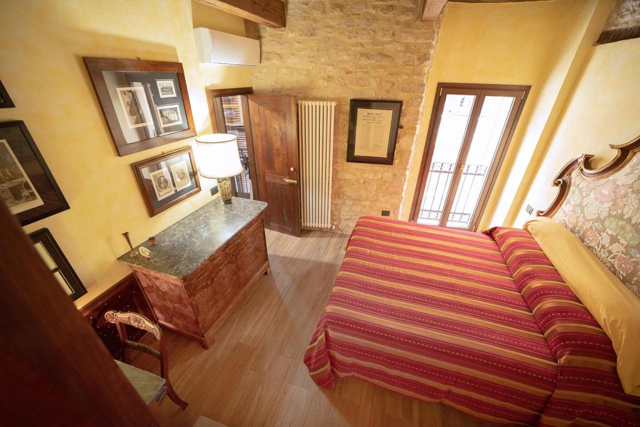 Degli Alessandri House 사소페라토 외부 사진